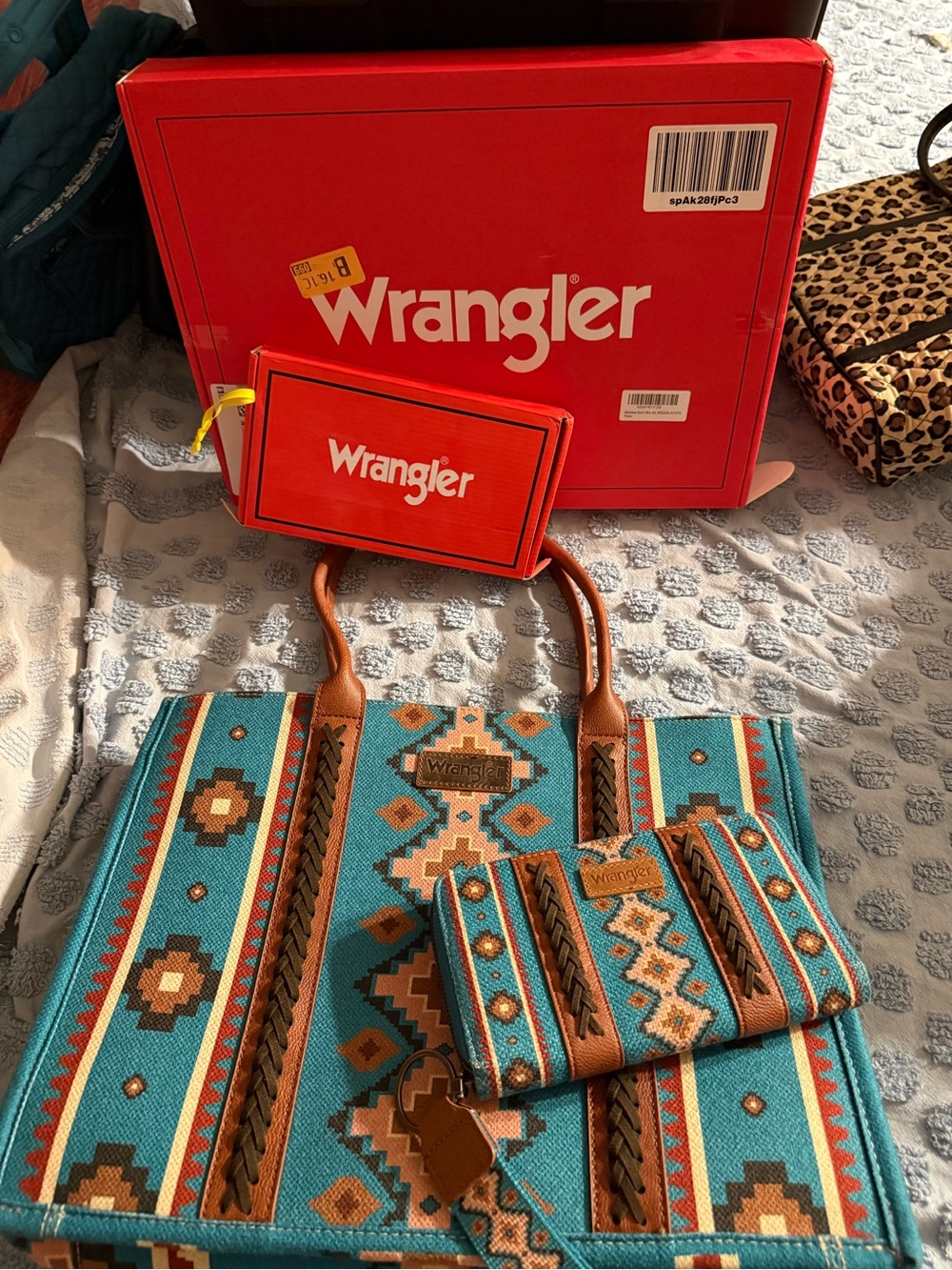 Wrangler Turquoise Aztec Tote & Wallet Set